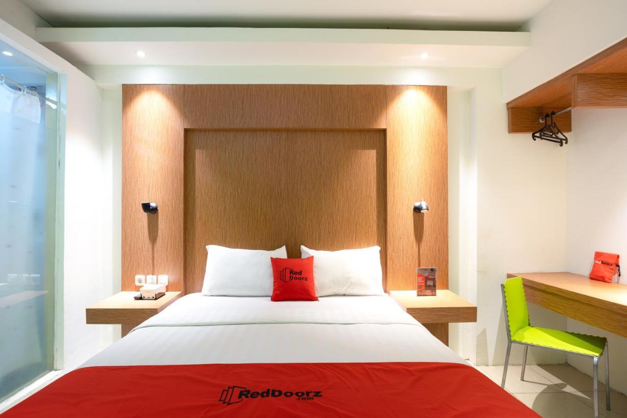 Reddoorz Apartment At Bogor Valley Esterno foto